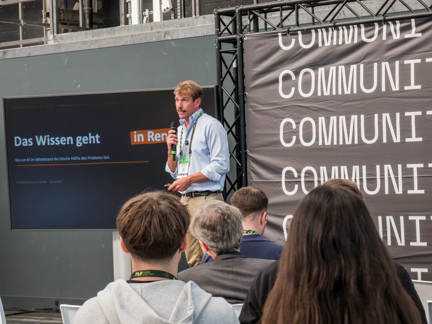 Conférence sur la Community Stage, Future Tech Fest