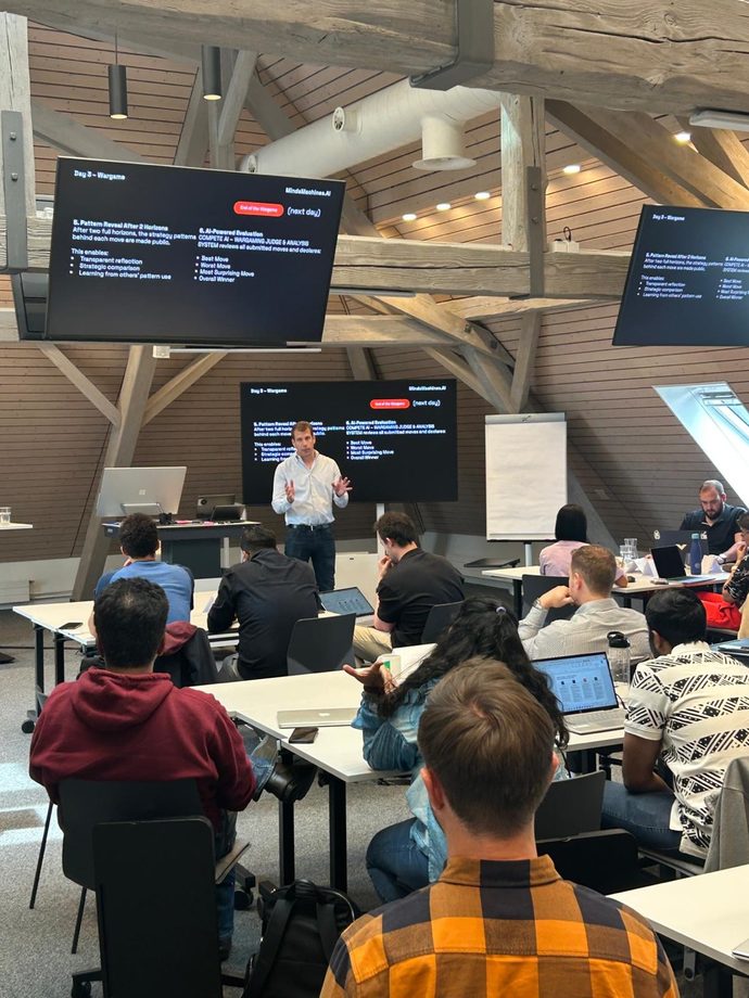 Workshop mit Teilnehmenden an Laptops